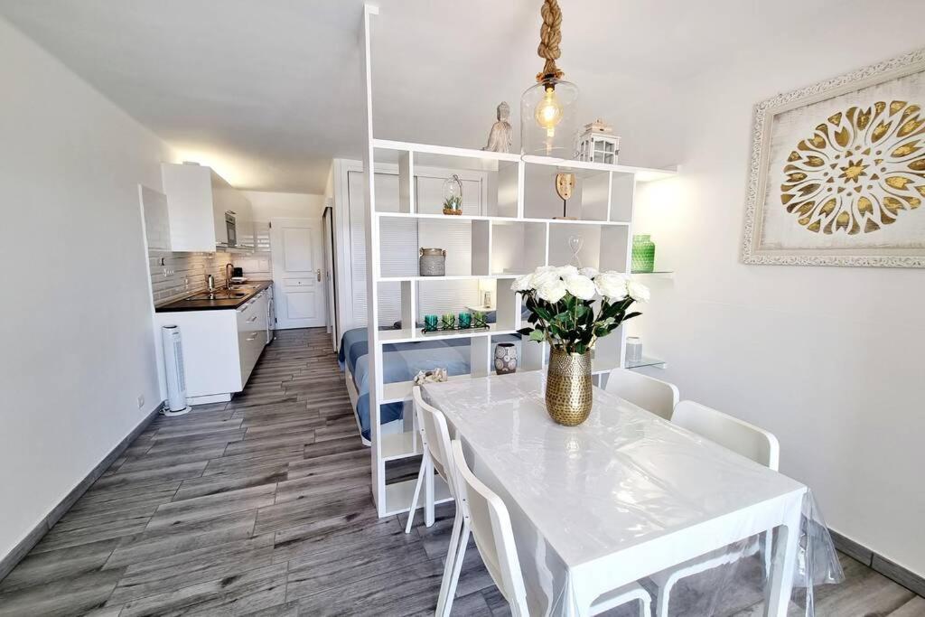 Apartamento Lina 25 Playa Roca 코스타 테기세 외부 사진